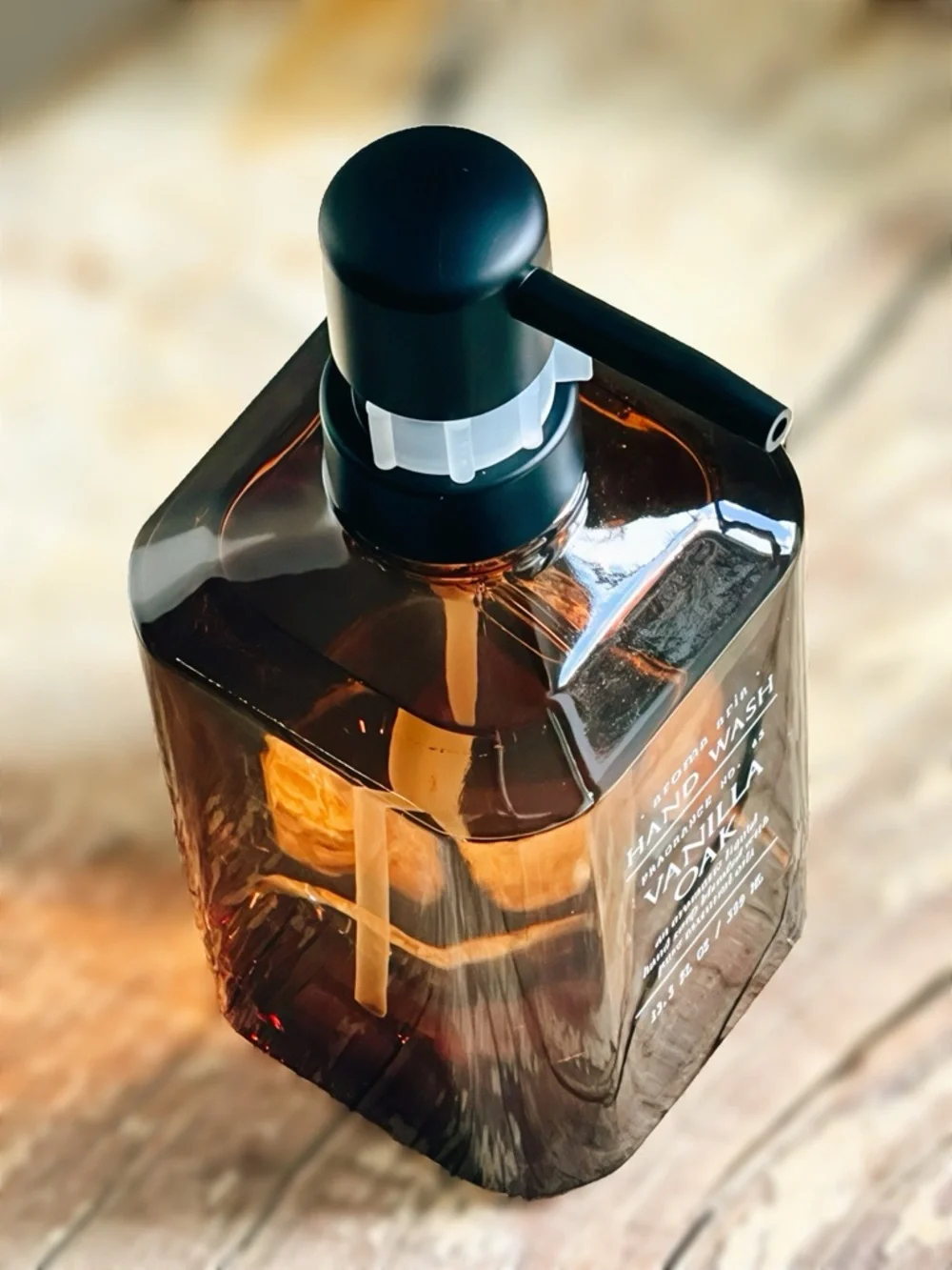 NEW Aroma Aria Vanilla Oak Hand Wash / Soap Amber Glass Bottle 13.5 OZ - Picture 3 of 7